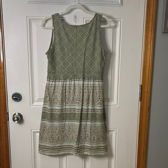 EUC Sonoma Sleeveless Floral Top - Picture 3 of 4